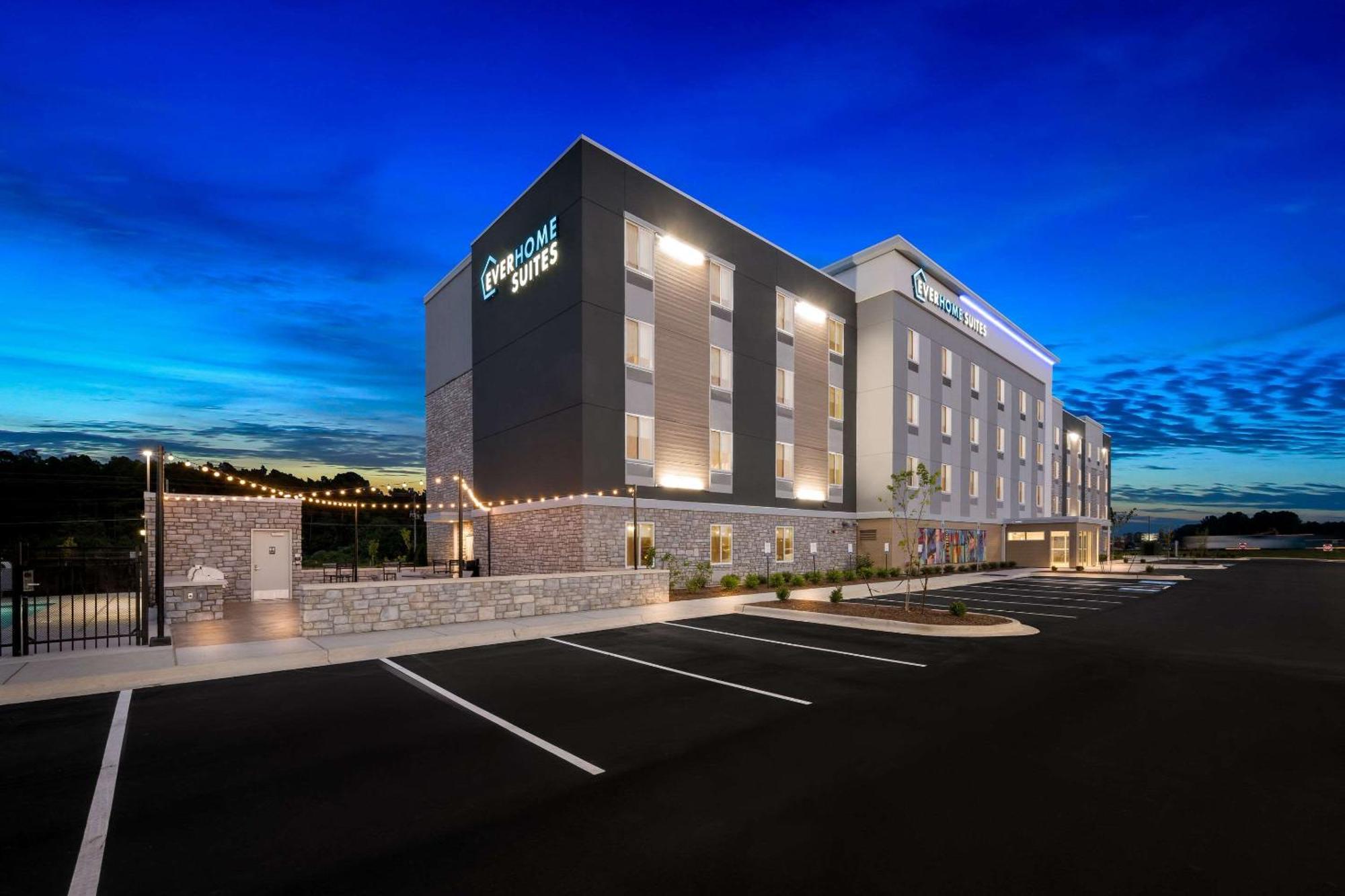 Everhome Suites Fayetteville Near Fort Bragg Екстериор снимка