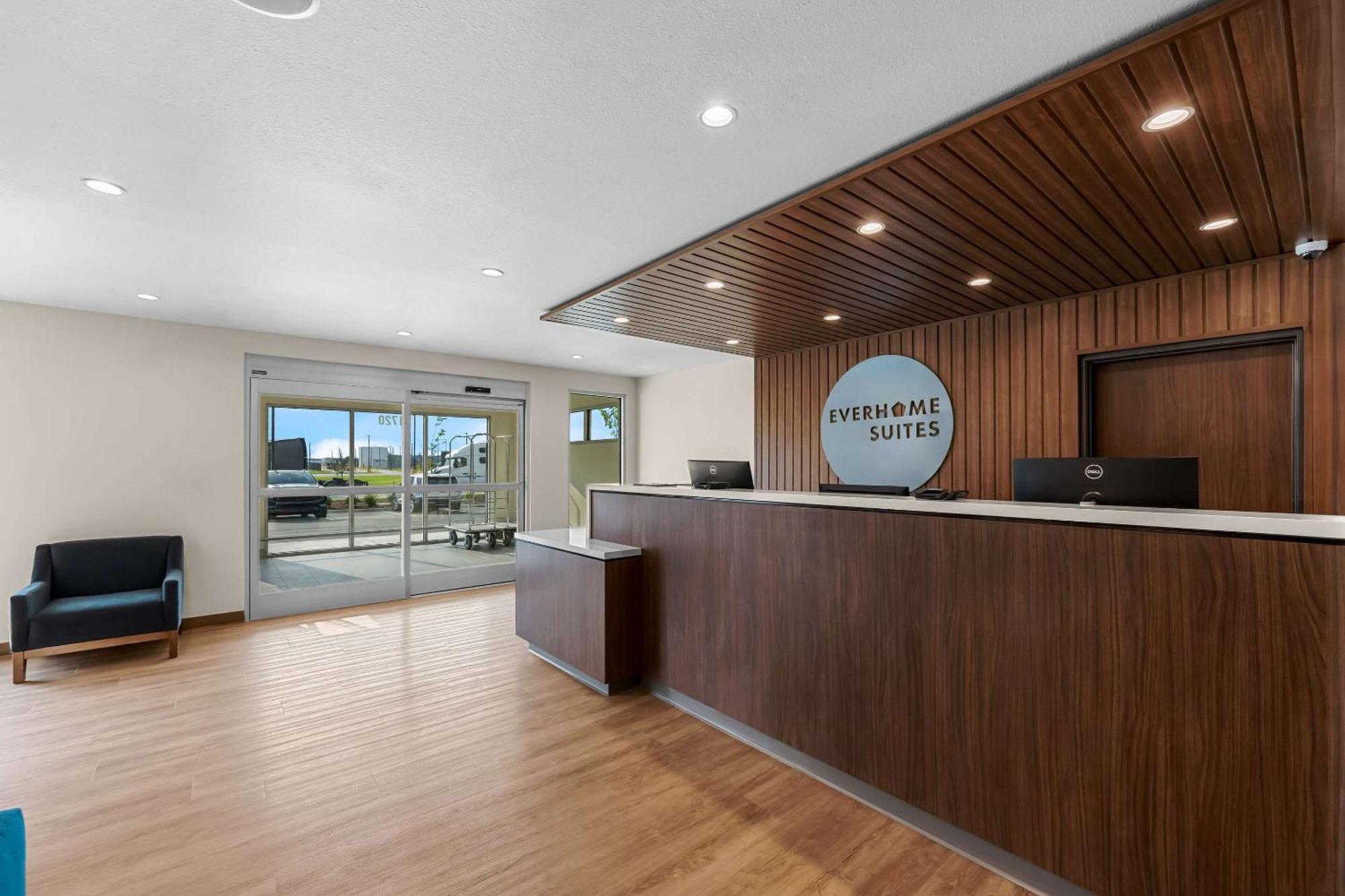 Everhome Suites Fayetteville Near Fort Bragg Екстериор снимка